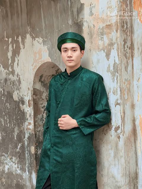 Vietnamese Green Attires